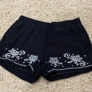 comfy casual shorts- size 7/8
